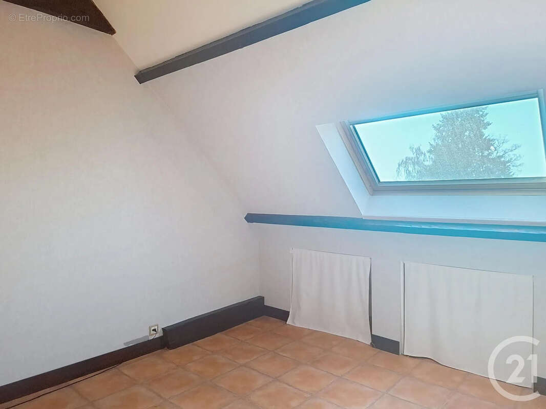Maison à LIVRY-SUR-SEINE