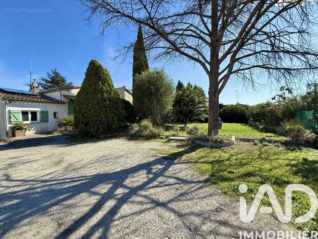 Maison 205 m² à Bram  - photo 2