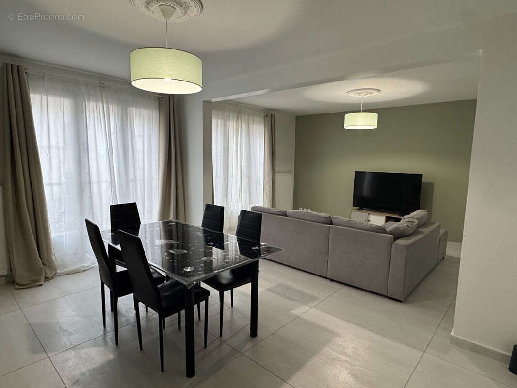 Appartement Saint Etienne 4 pièce(s) 84 m2 - photo 2