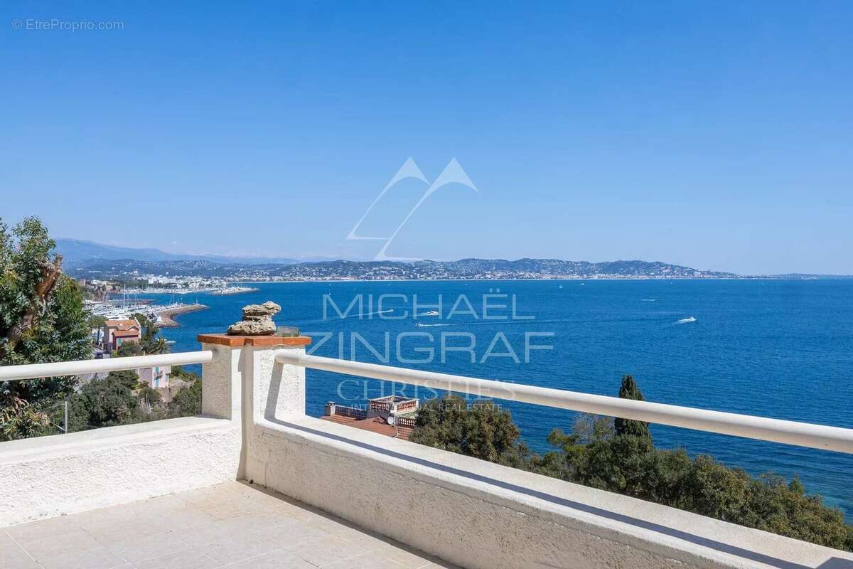 Maison à THEOULE-SUR-MER