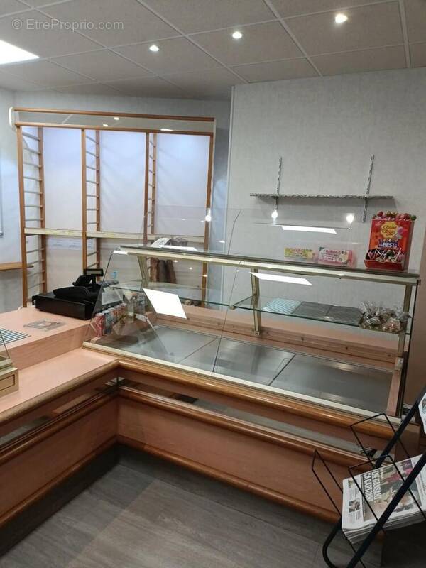 Photo 1 - Commerce à GER