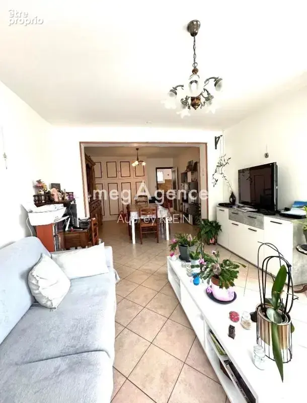 Maison sur sous sol et terrain clos de 680m2 - photo 5