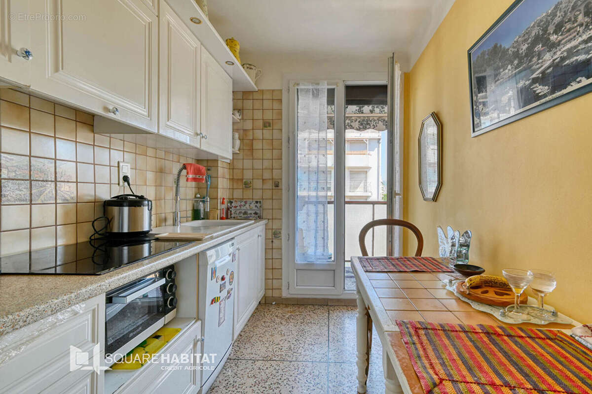 Photo 3 - Appartement à MARSEILLE-4E