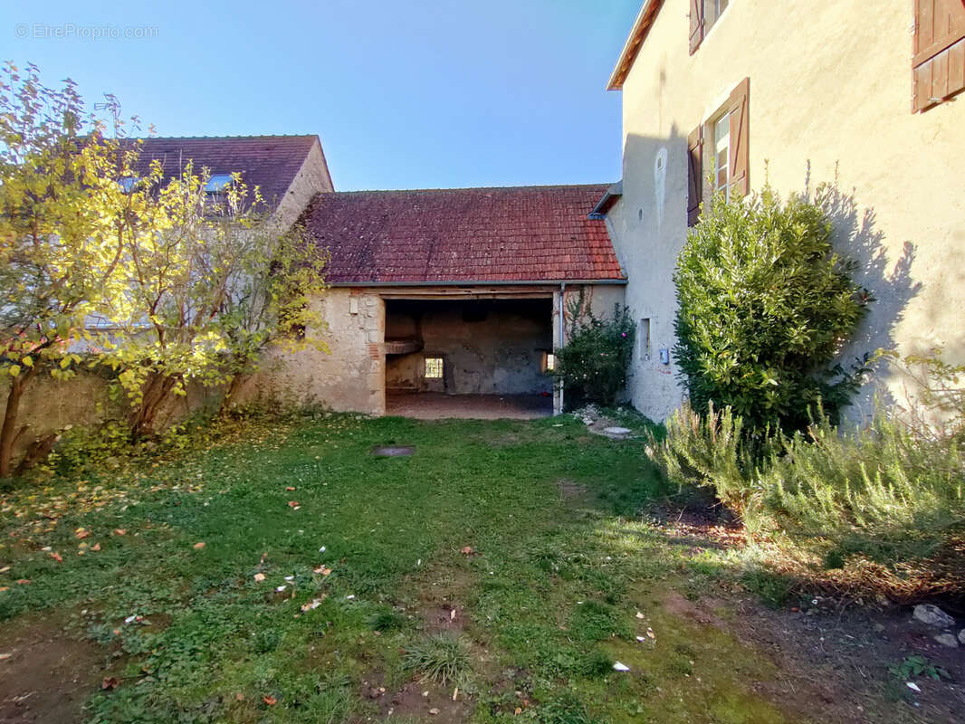 Maison à SANSSAT