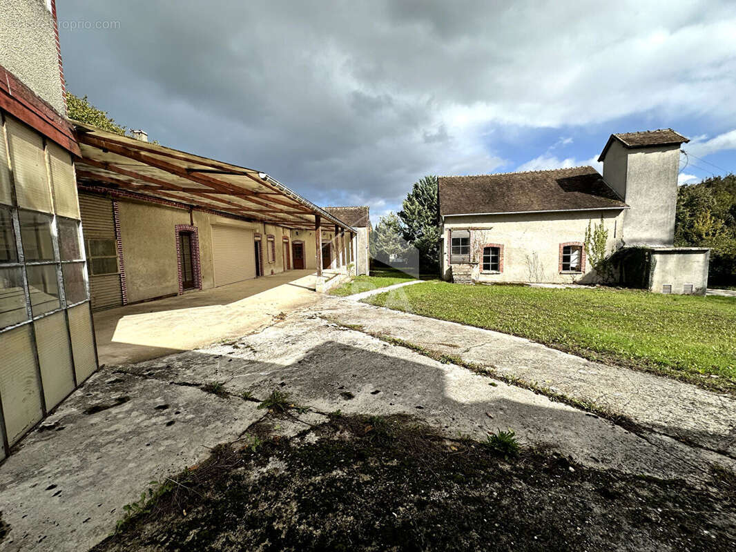 Autre à COURCELLES-EN-BASSEE