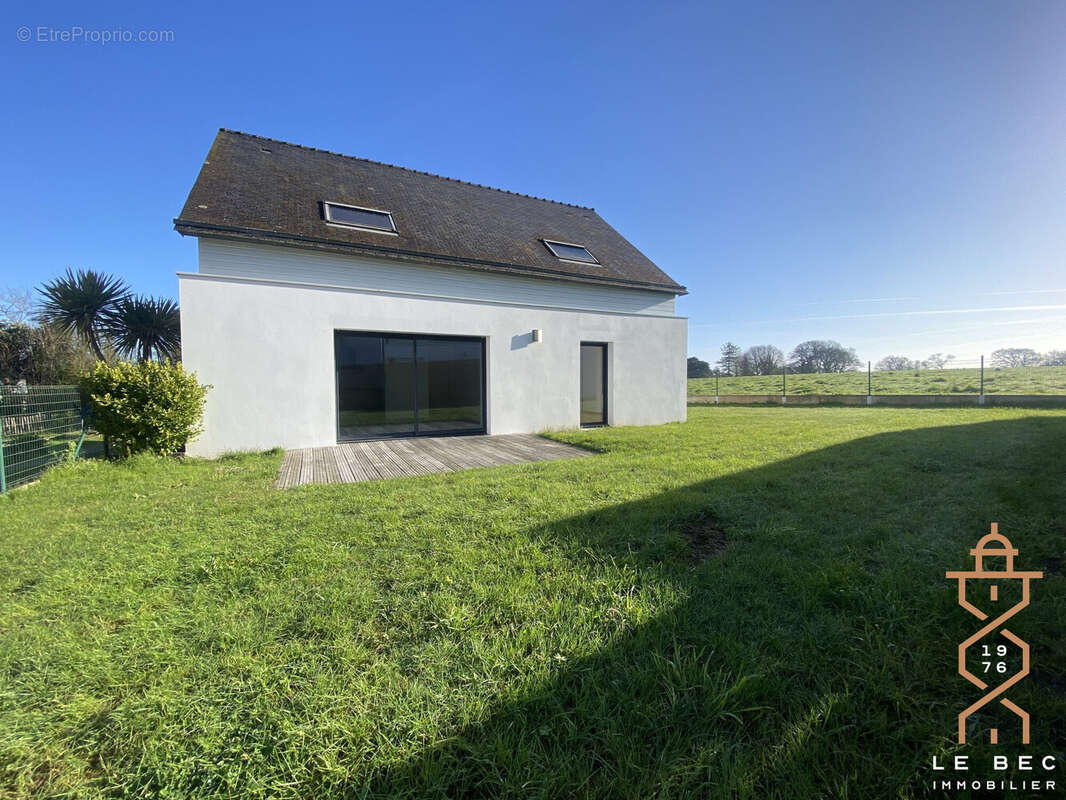 Maison à NOYALO