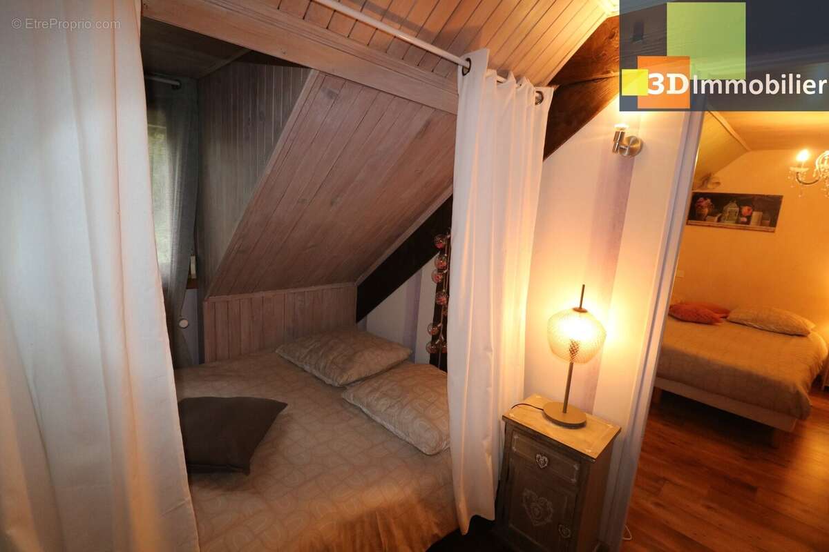 370 m² à Dole  - photo 6