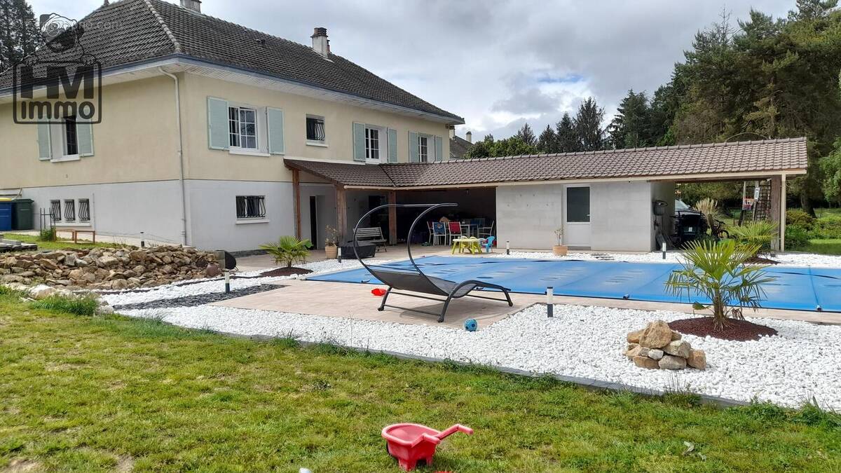 Maison à FEYTIAT