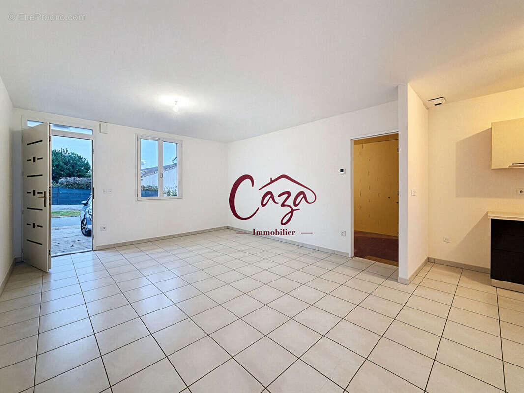 Maison à FARGUES-SAINT-HILAIRE