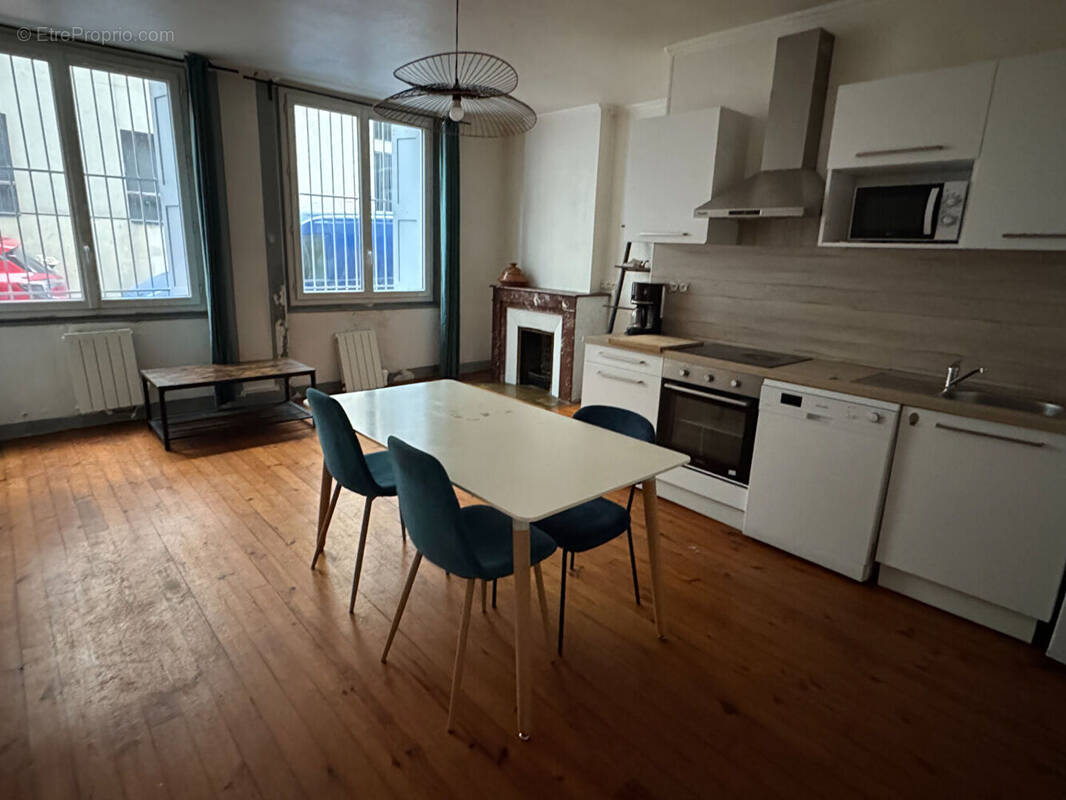 Appartement à SAINT-ETIENNE