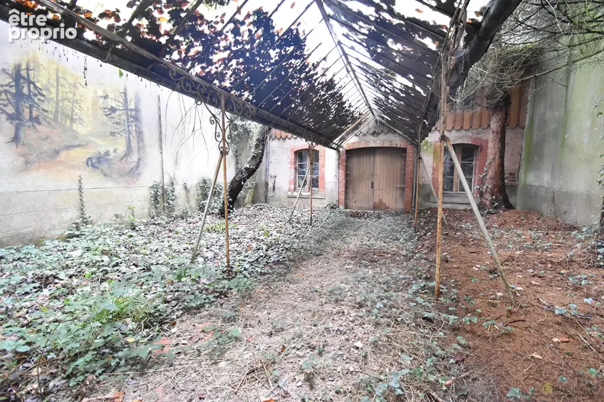 Immeuble Bruyeres 10 pièces - photo 10