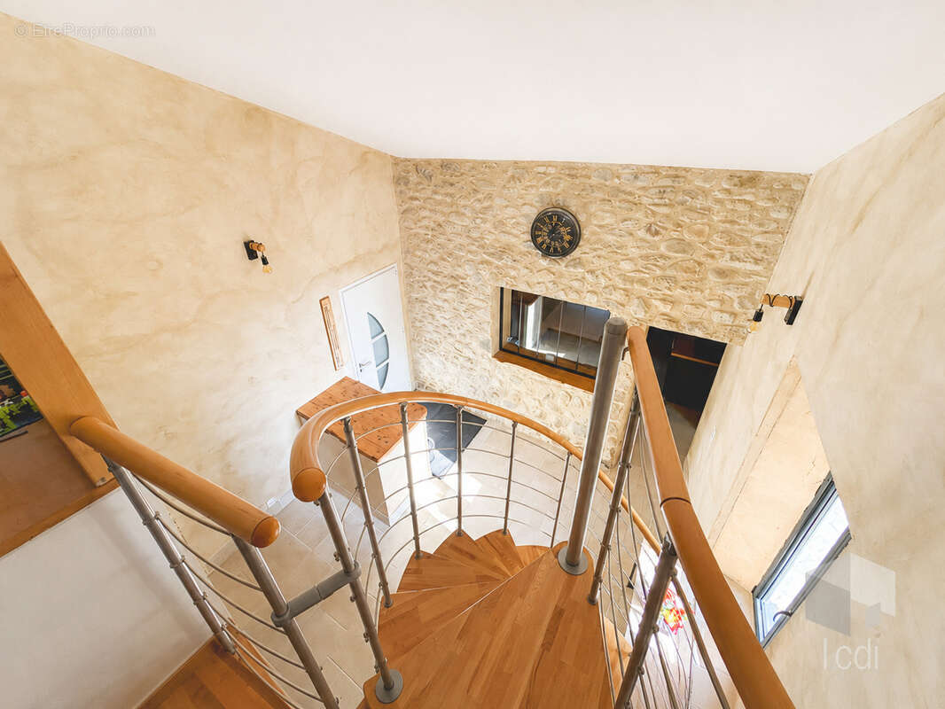 Maison à CHAROLS
