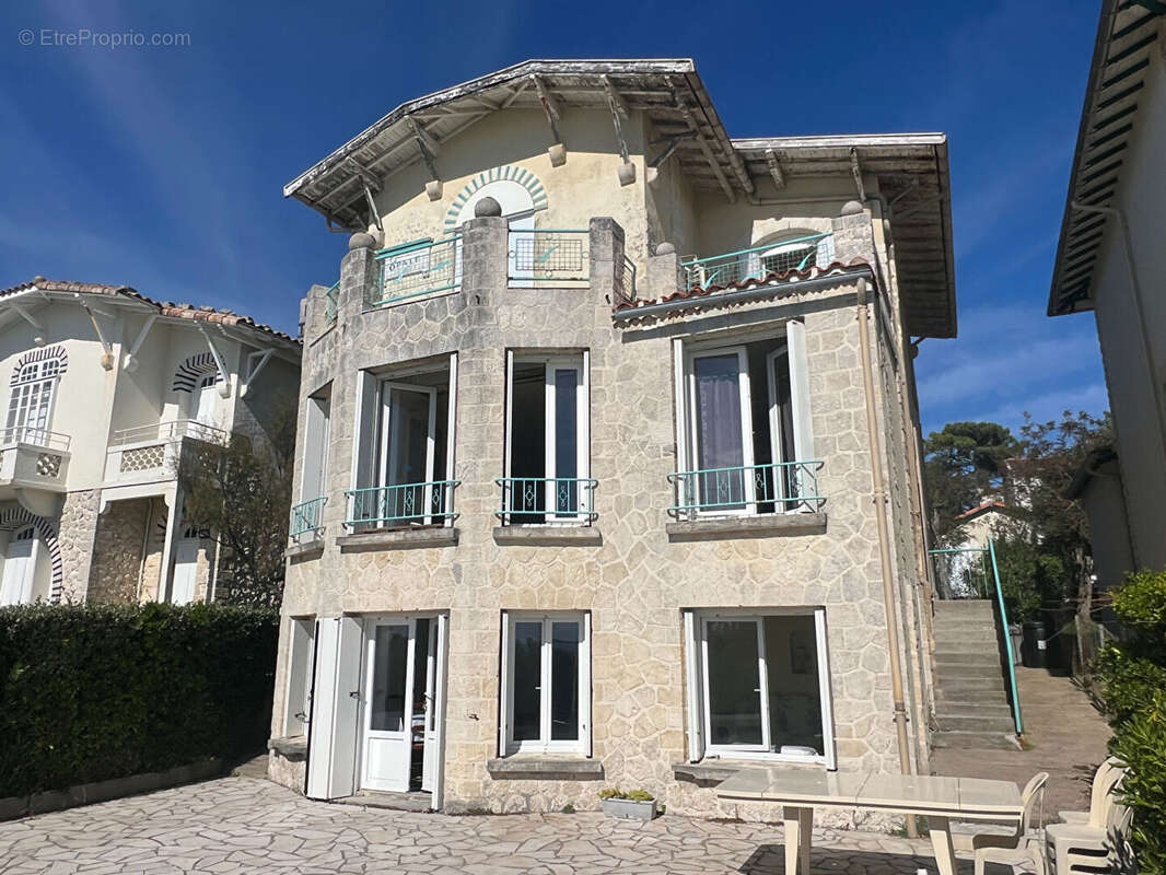 Maison à SAINT-PALAIS-SUR-MER