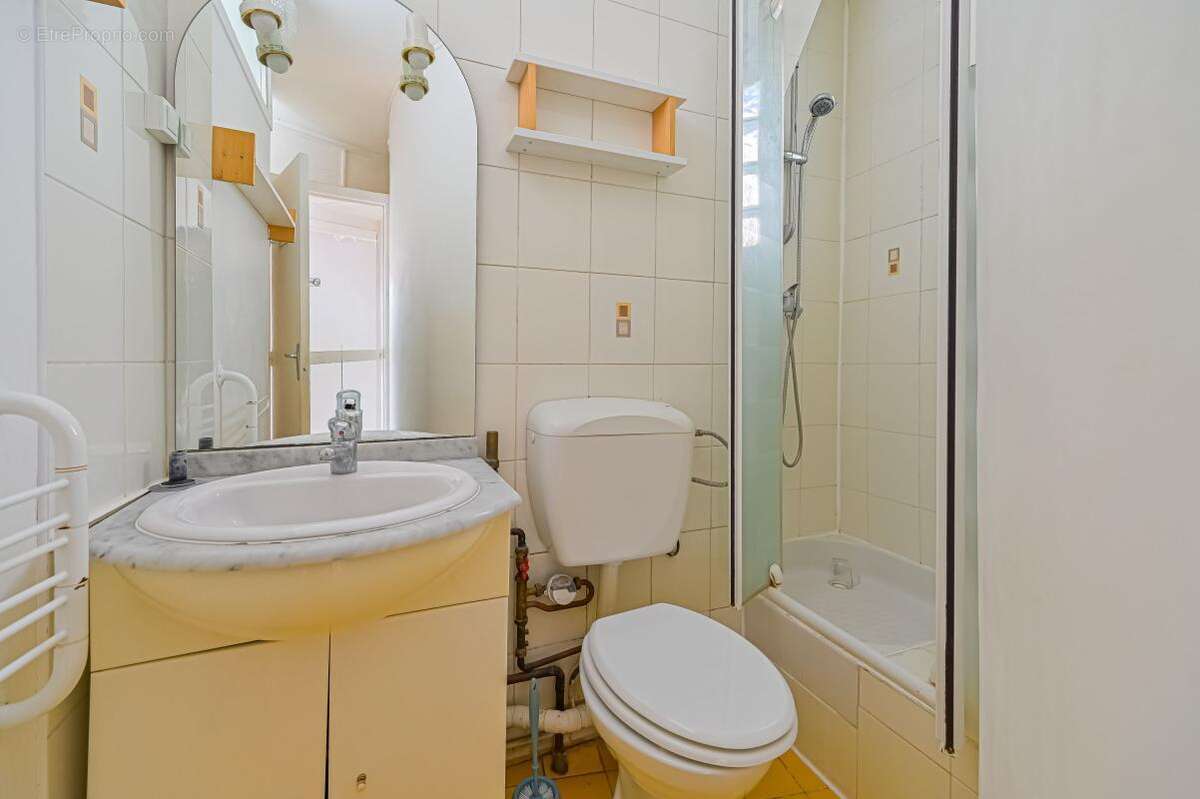 Appartement à PARIS-10E