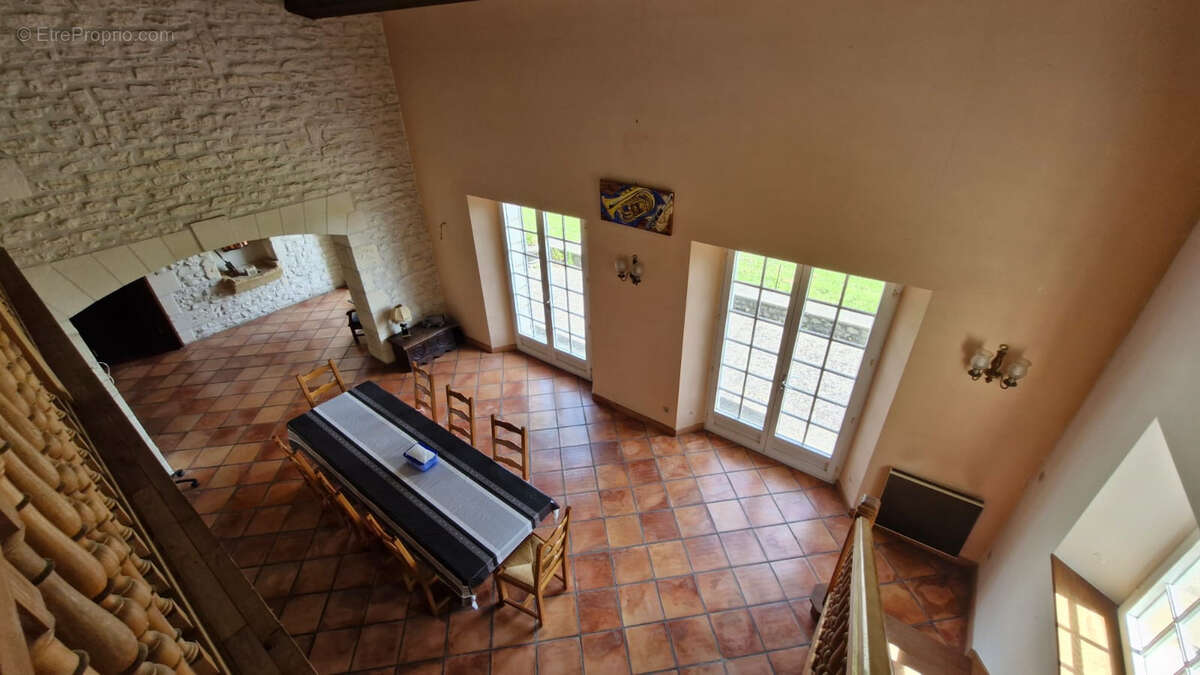 Maison à CHENAC-SAINT-SEURIN-D&#039;UZET