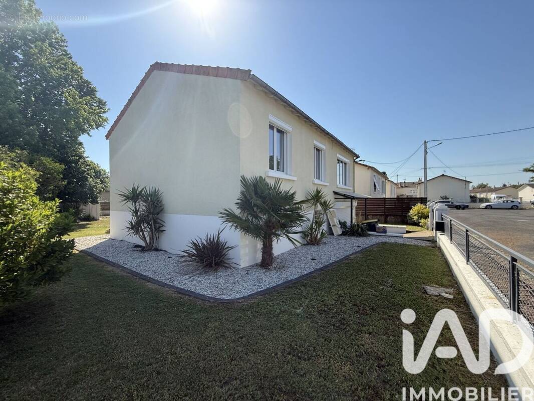 Photo 1 - Maison à CHATELLERAULT