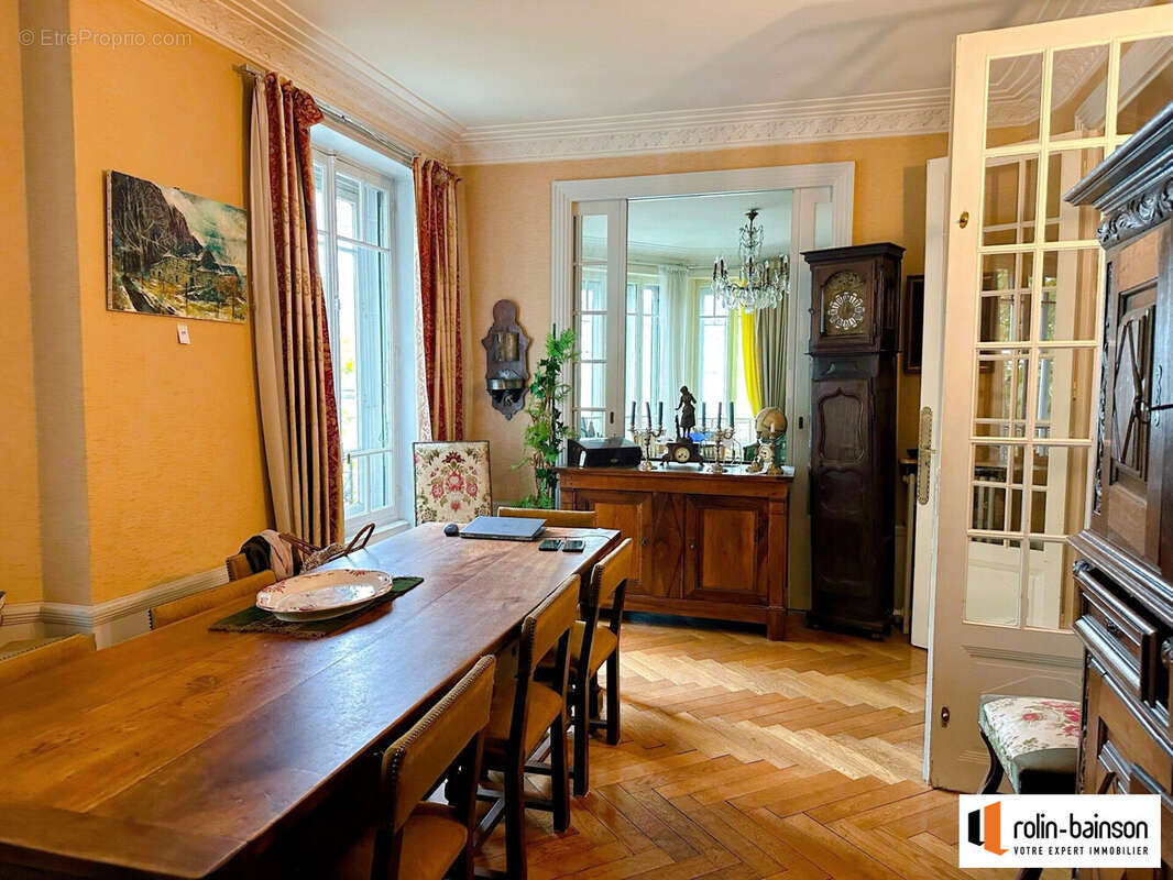 Appartement à LYON-6E