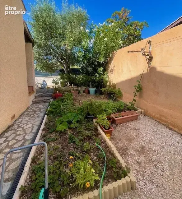 Villa familiale avec jardin, terrasses et garage - photo 16