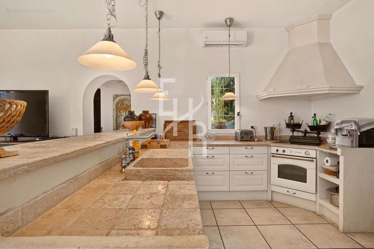 Maison à MOUGINS