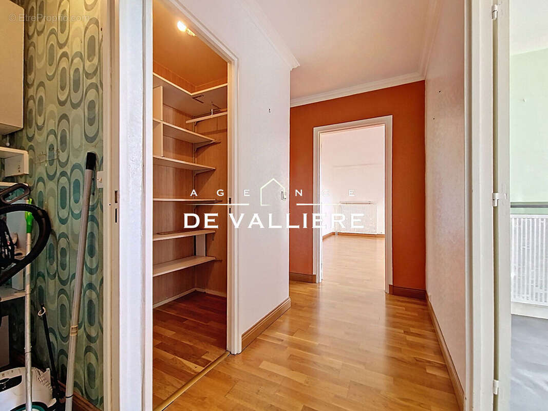 Appartement à NANTERRE