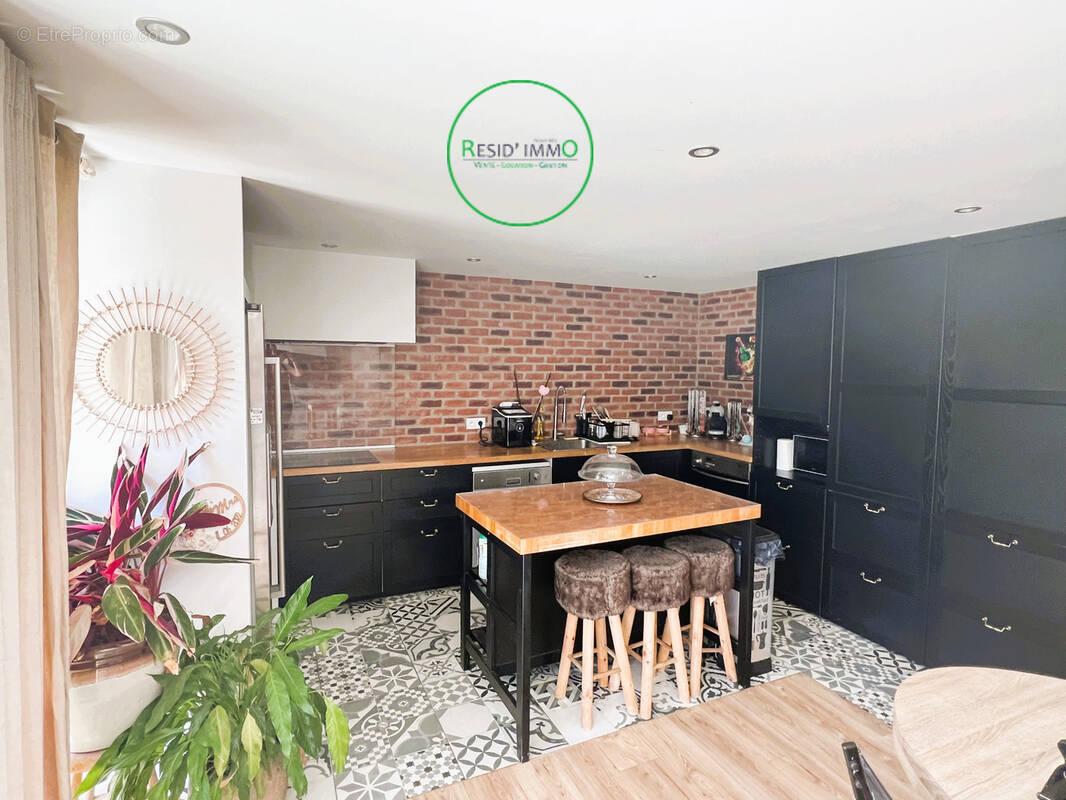 Appartement à SAINT-MARTIN-DU-VAR