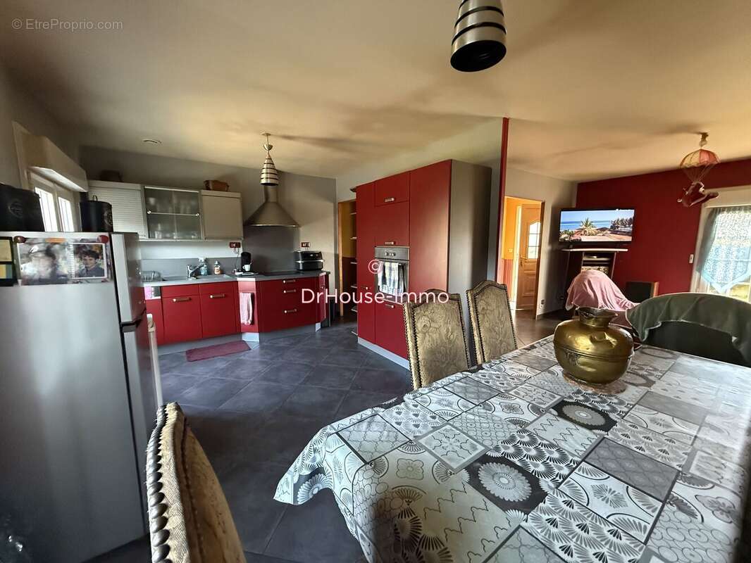 Maison 81 m² à Montierchaume  - photo 8