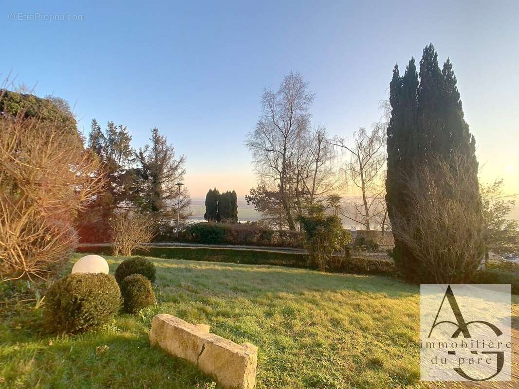 Maison à VILLEQUIER