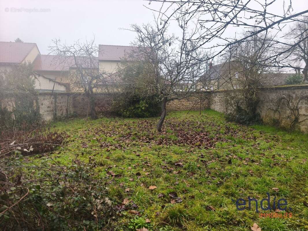 Maison à COSNE-D'ALLIER