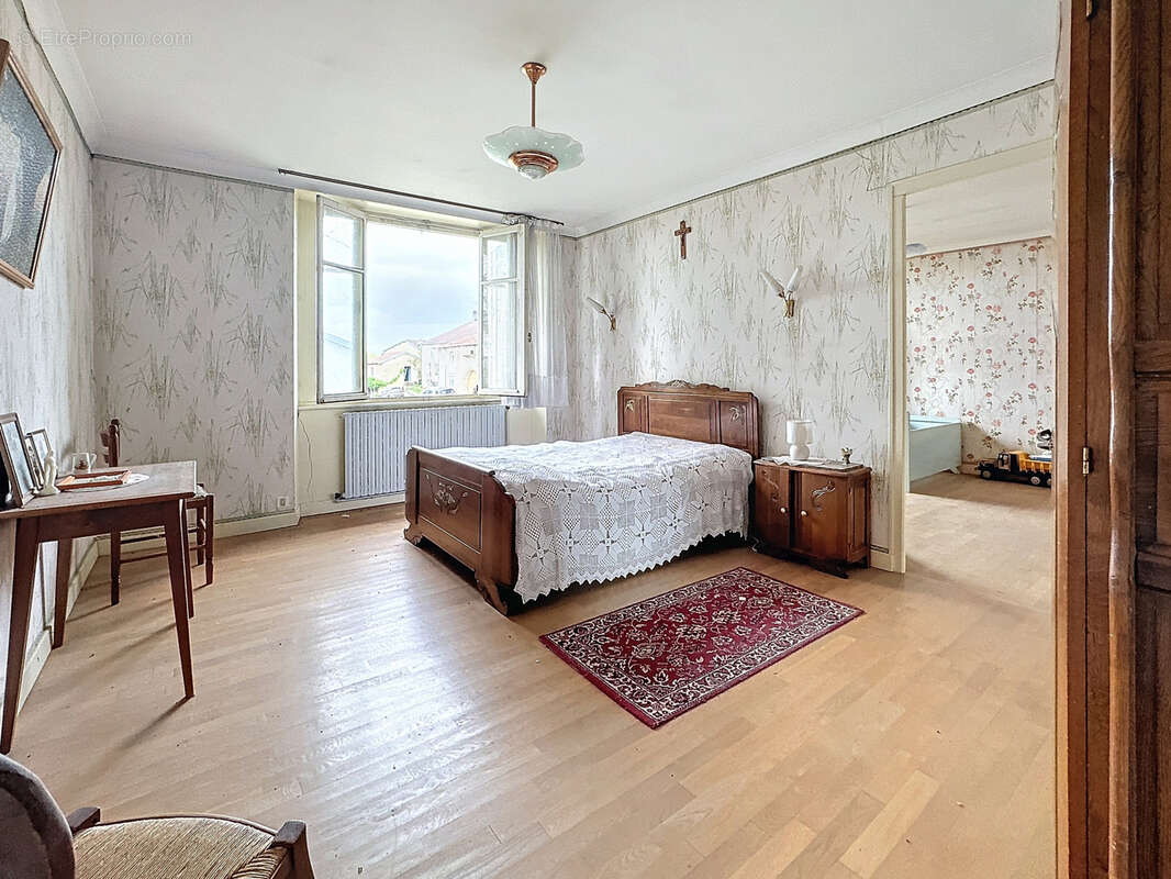 Maison à DOMMARTIN-SUR-VRAINE