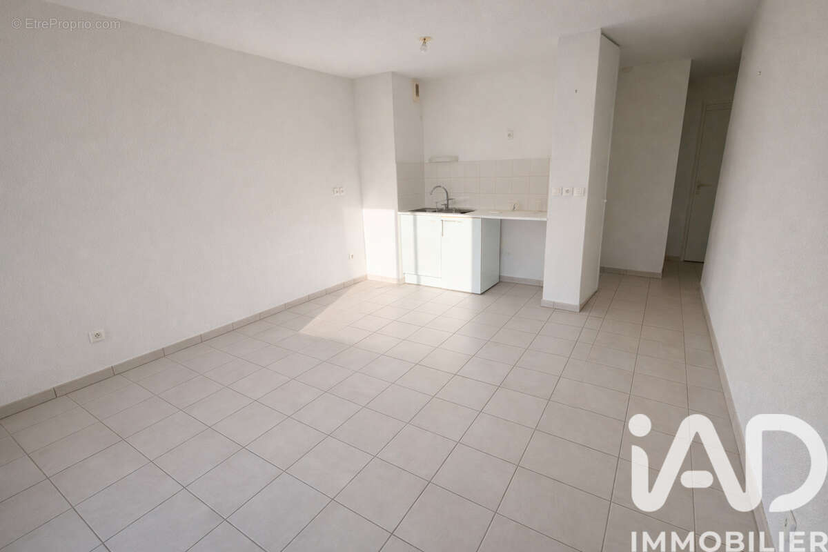 Photo 2 - Appartement à NIMES