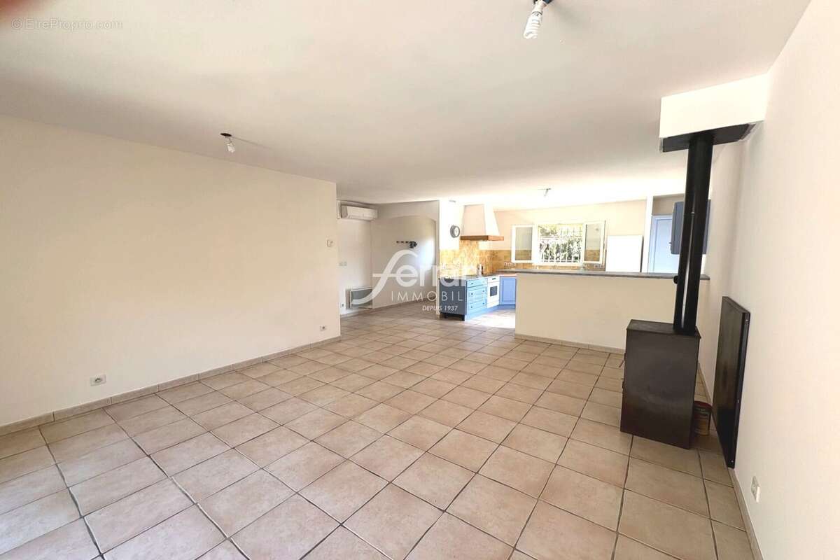 Maison 80 m² à Figanieres  - photo 8