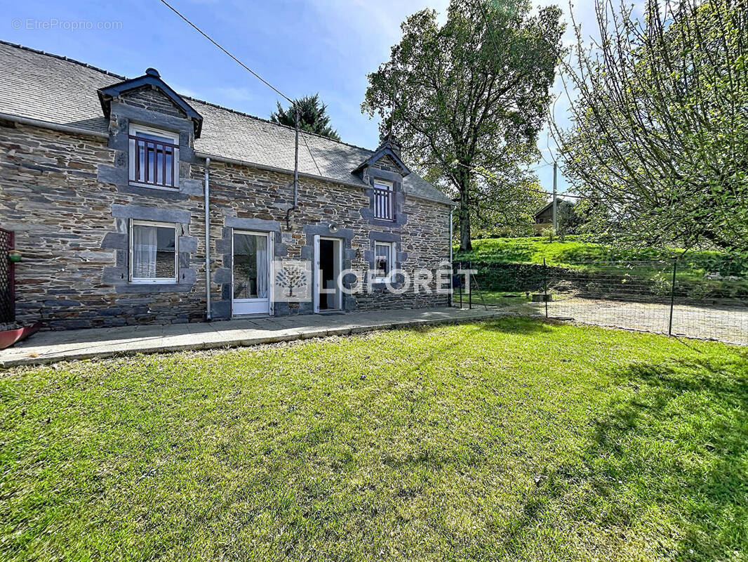 Maison à SIXT-SUR-AFF