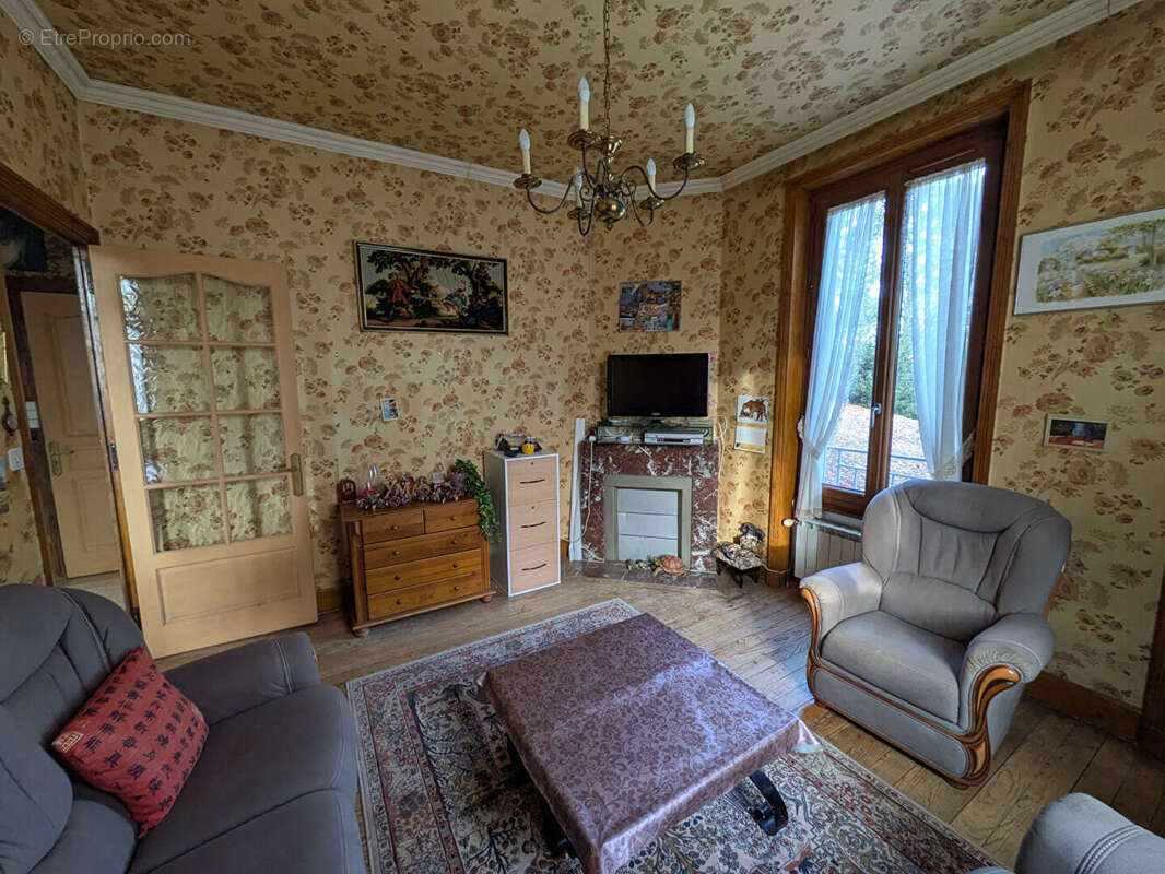 Maison à RIORGES