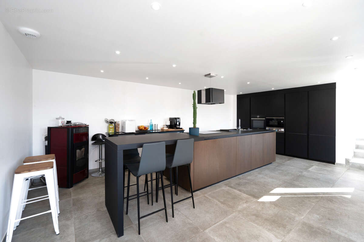 Maison à SAINT-BARDOUX