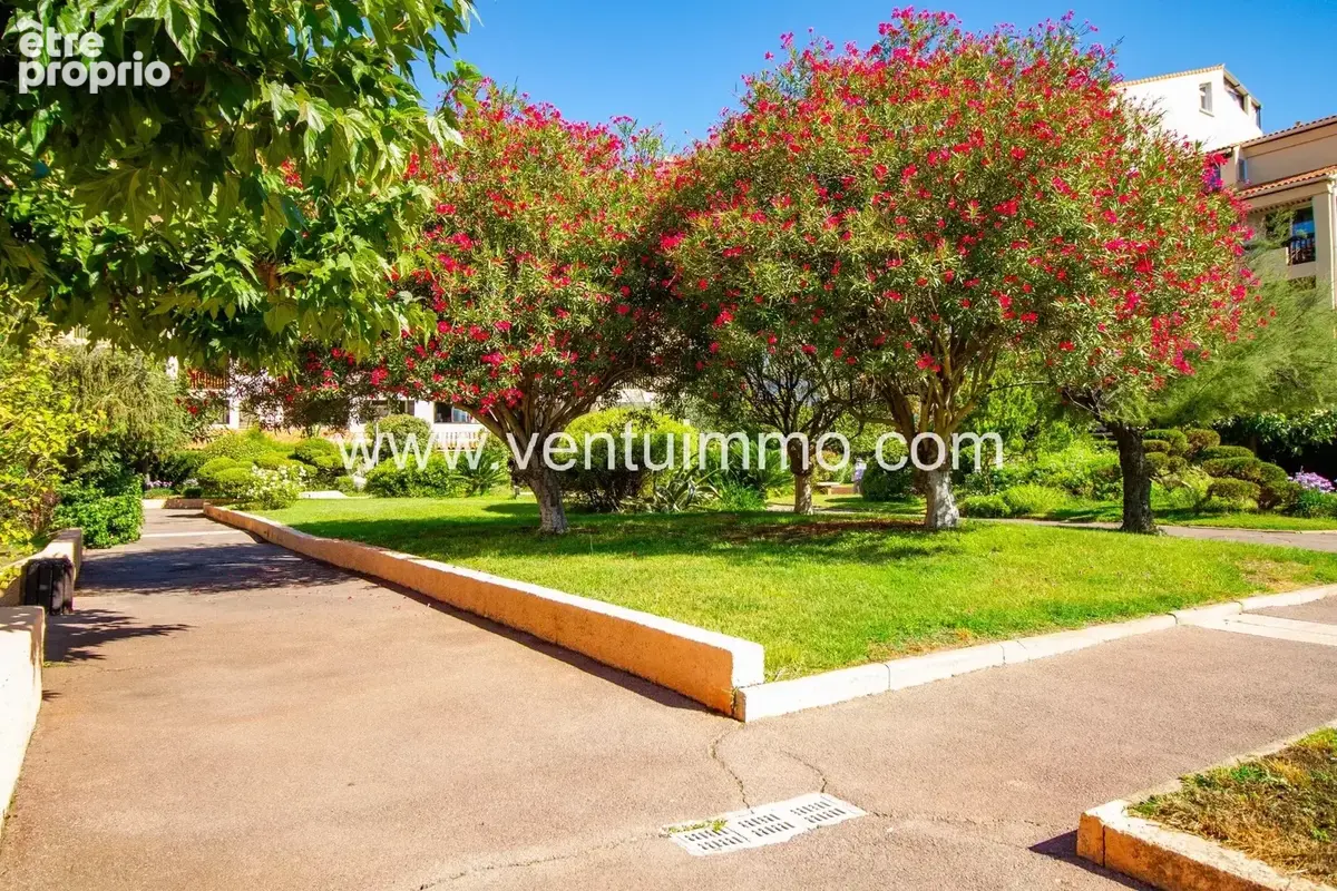 Belle Opportunité pour ce T2 , avec jardin privatif dans un cadre d'exception - photo 14