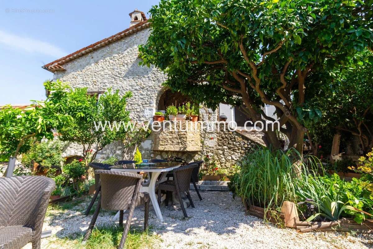 Maison à CAGNES-SUR-MER