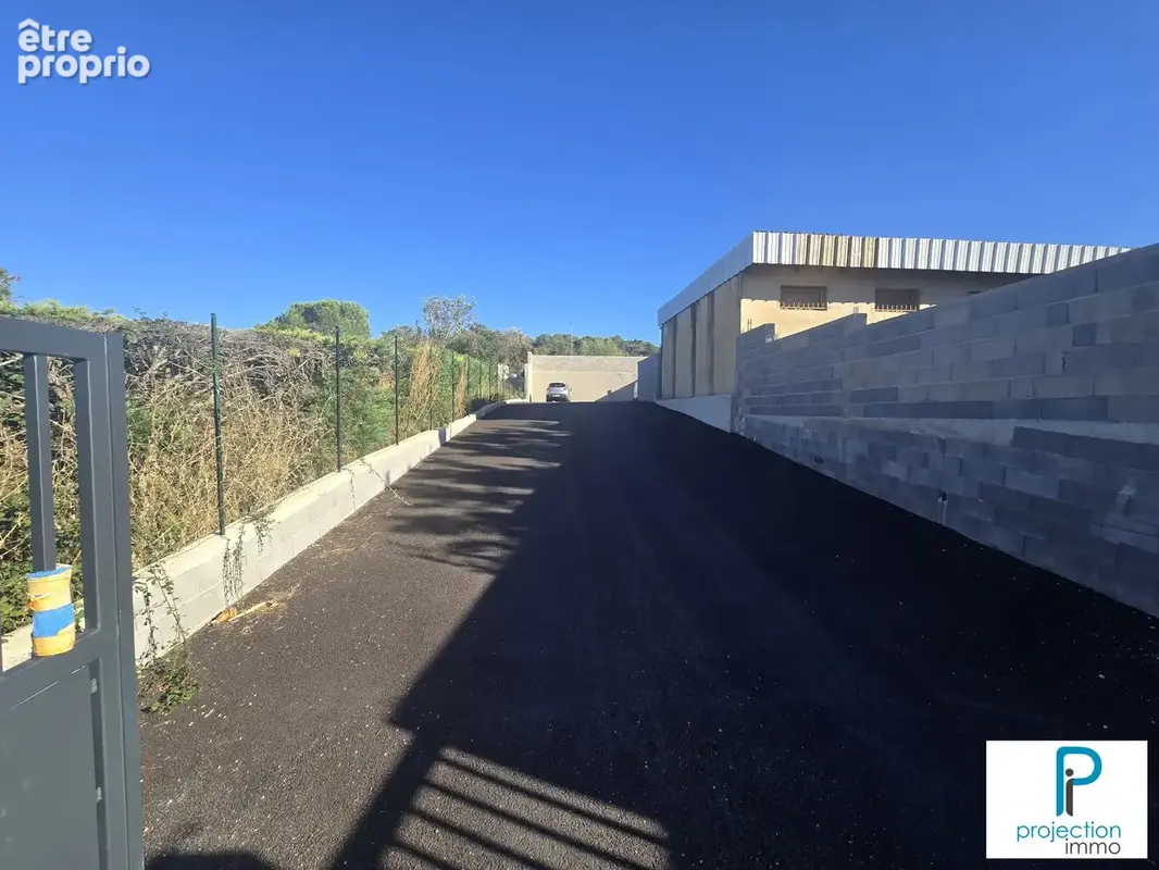 Commerce 207 m² à vendre à Bagnols-Sur-Ceze (30200) - photo 6