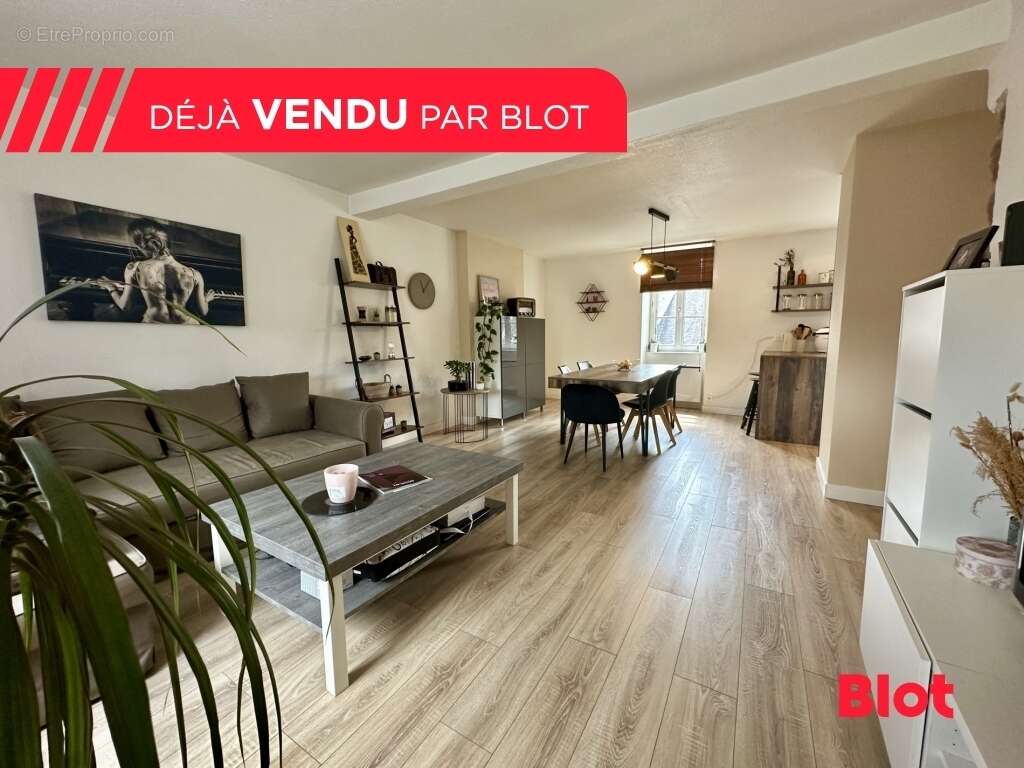 Appartement à MONTFORT-SUR-MEU