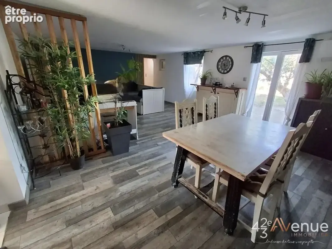 Maison 6 pièces 140 m² à vendre à Savigneux (42600) - photo 3