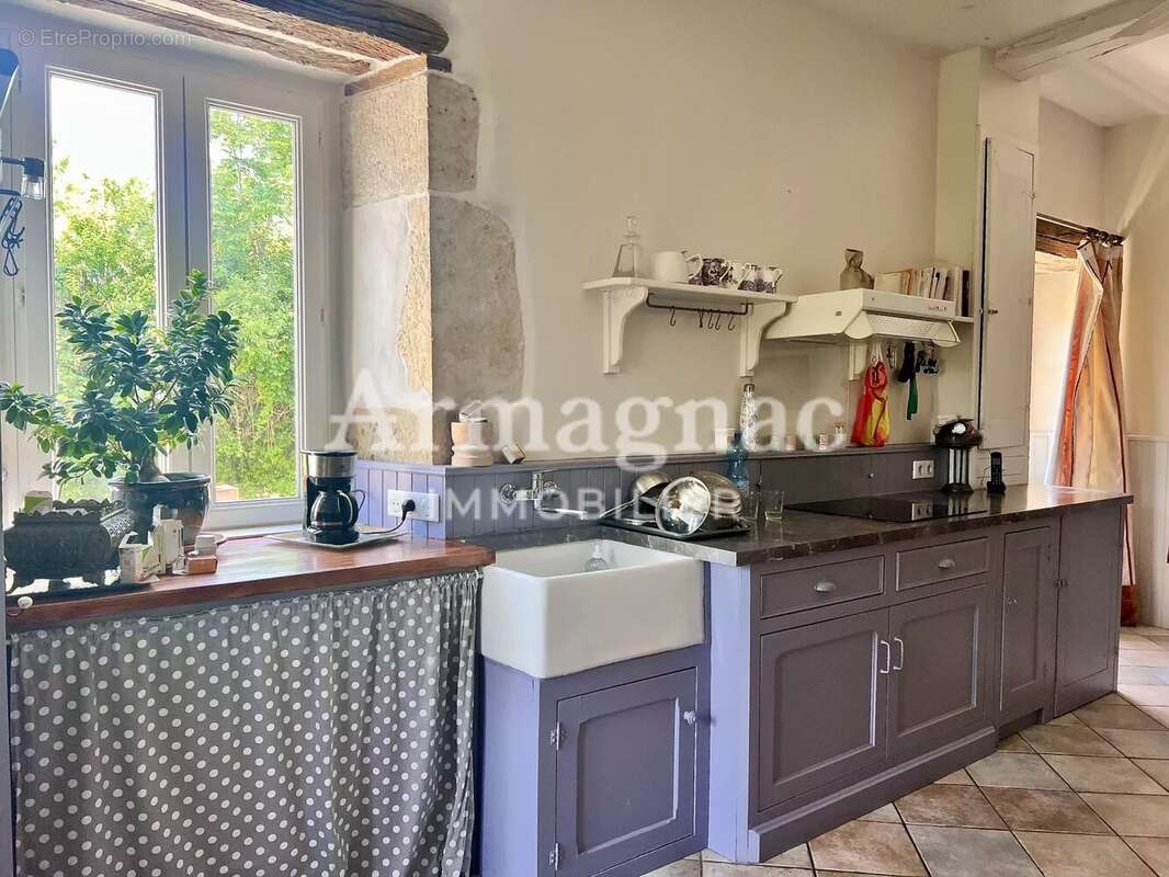 Maison de village avec cour - photo 4