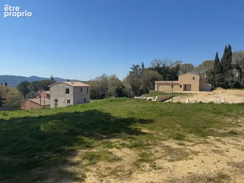 Terrain à CADENET