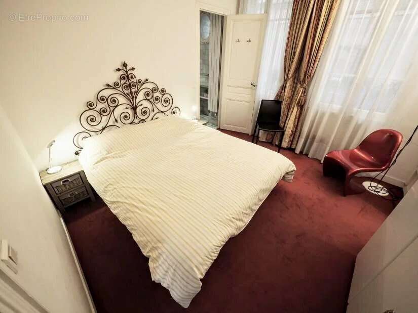 Appartement à PARIS-4E