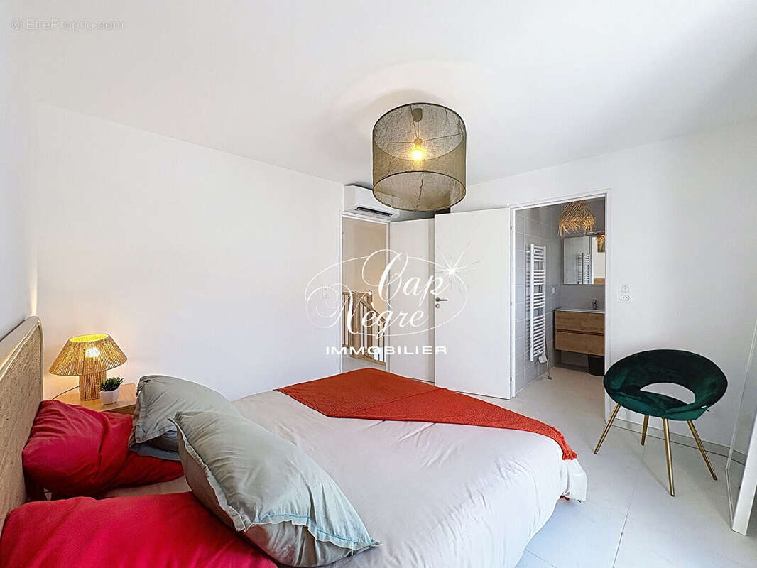 Maison à LA GARDE-FREINET