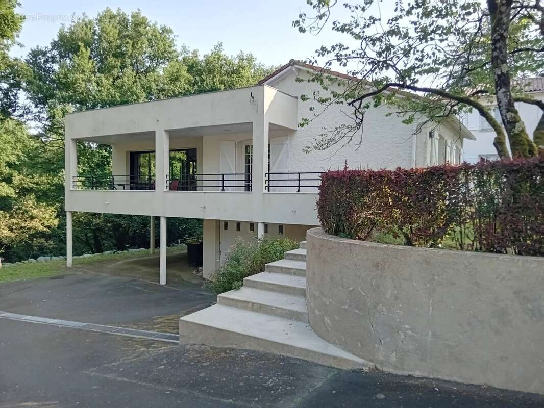 Maison à MAULEON