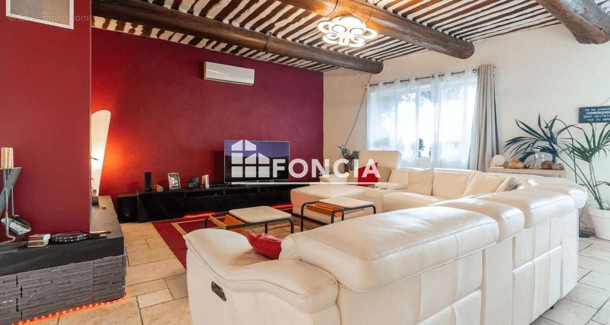 Appartement à LE PONTET