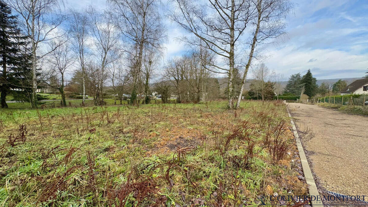 Terrain à CHEVREUSE