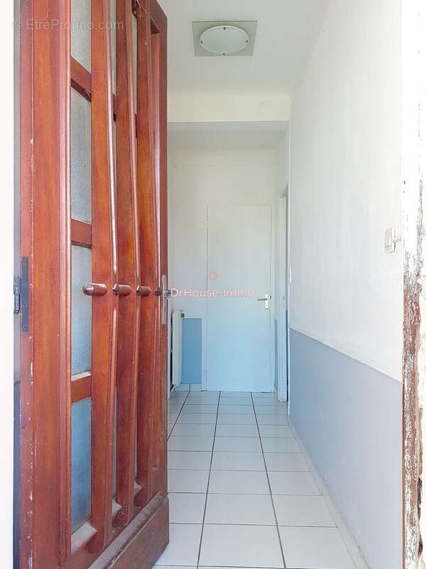 Maison 211 m² à Puybrun  - photo 8
