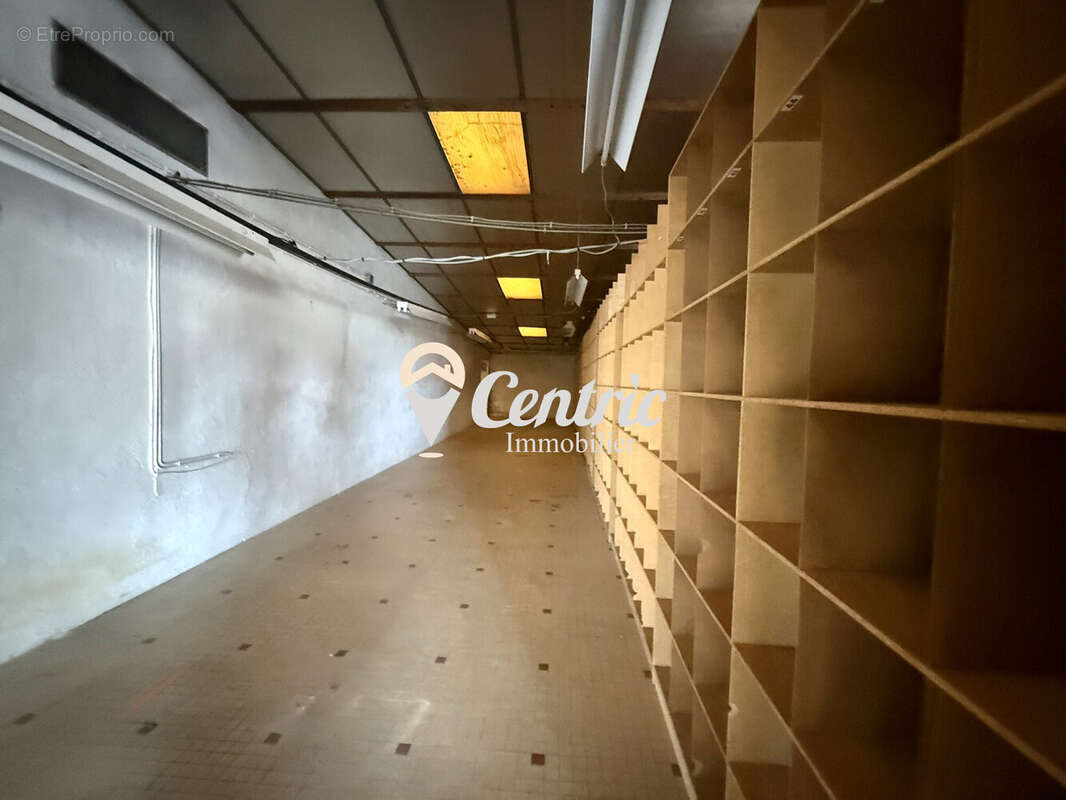 Commerce 3422 m² à Chiche  - photo 7