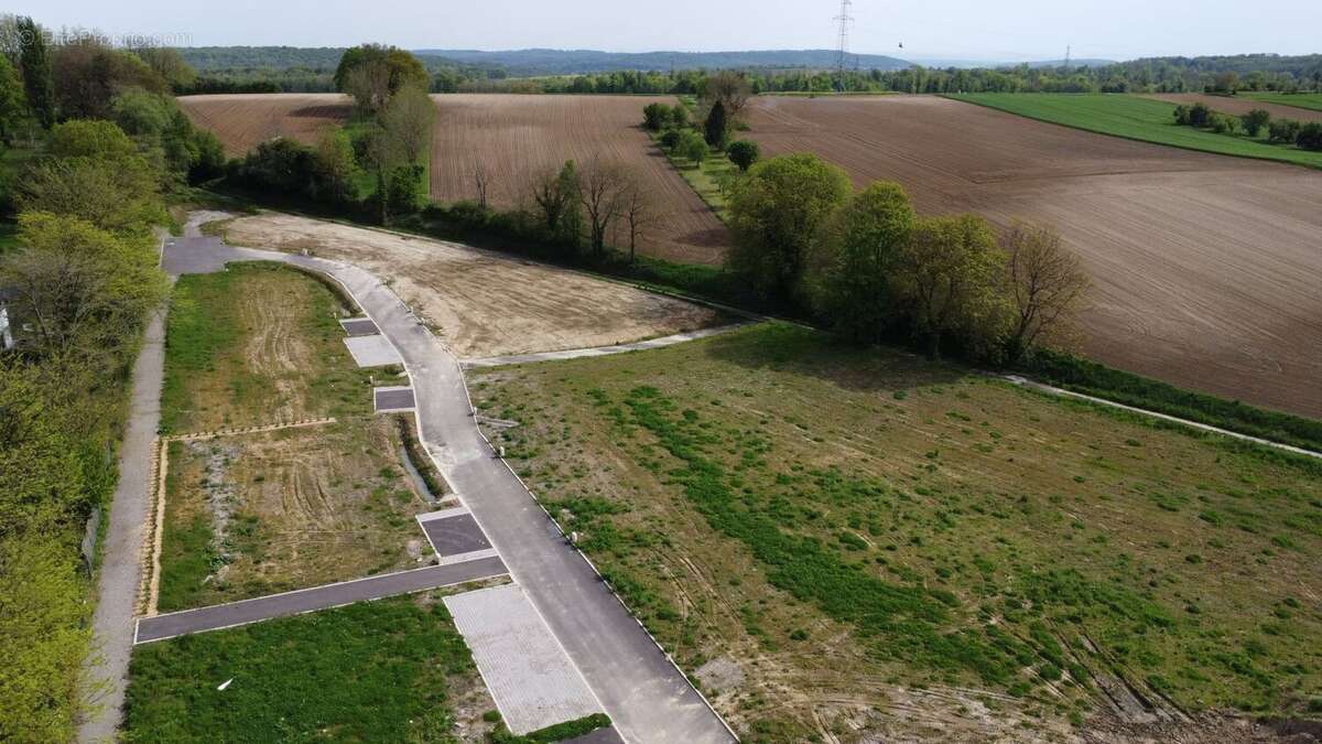 Terrain à MORSCHWILLER-LE-BAS