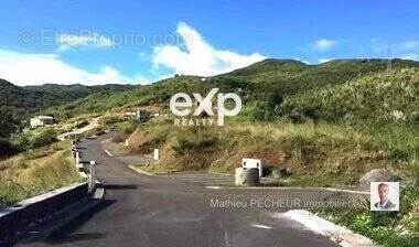 Terrain à LA POSSESSION